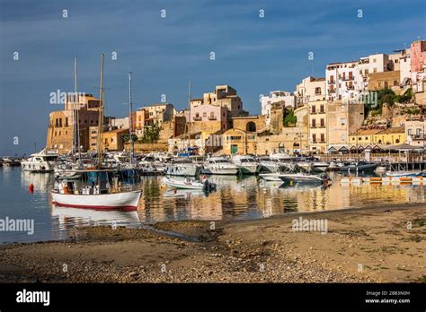 Port of CASTELLAMMARE DI STA (IT CAS) details 